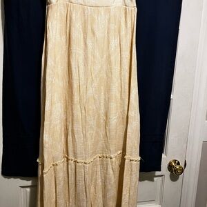 Wonderly Cream Textured Skirt 38”
